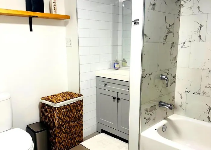 Stunning 3 Bedrooms 2 Bathrooms Getaway Chicago! Apartment Chicago