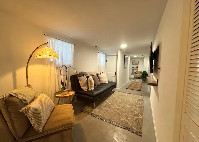 Apartment Stunning 3 Bedrooms 2 Bathrooms Getaway Chicago! Chicago