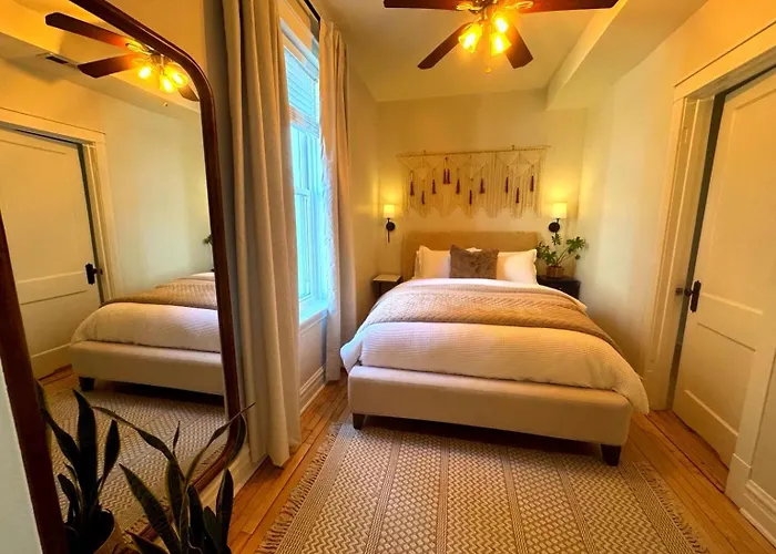 Apartment Stunning 3 Bedrooms 2 Bathrooms Getaway Chicago! Chicago